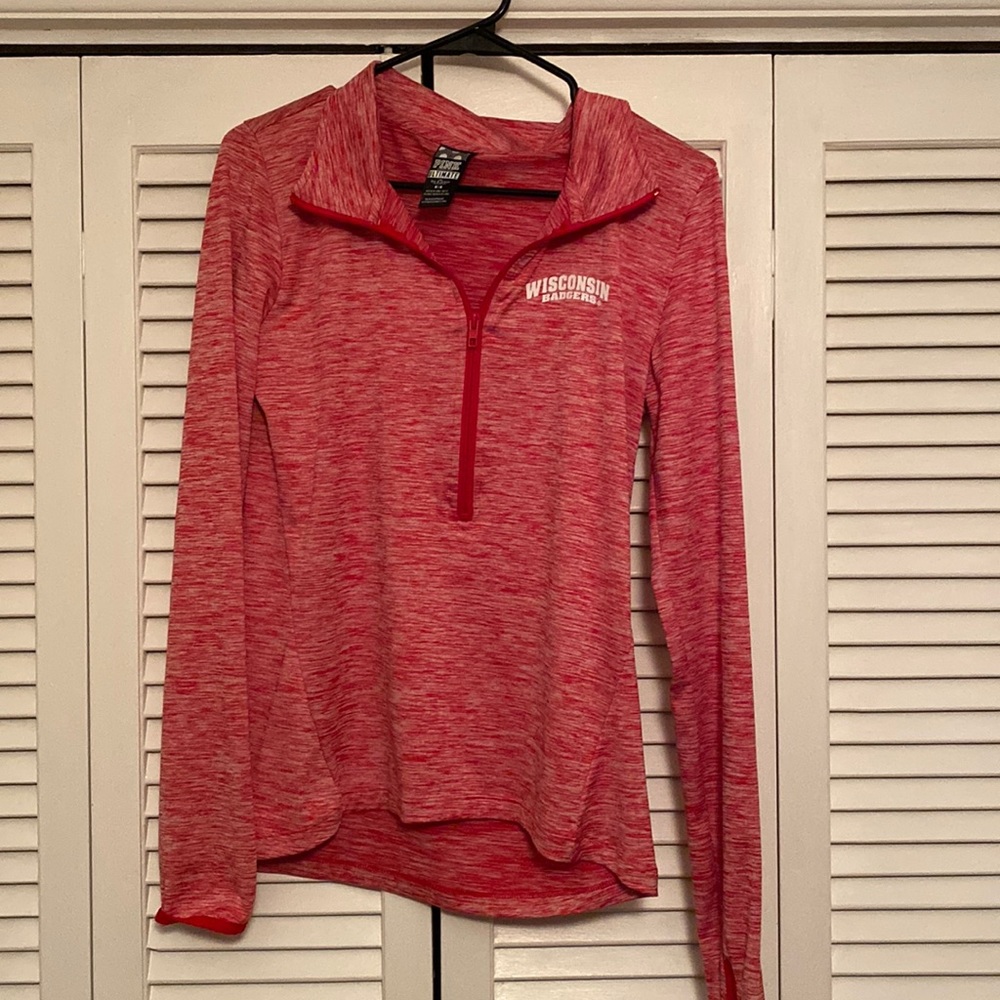Wisconsin quarter zip || VS Pink